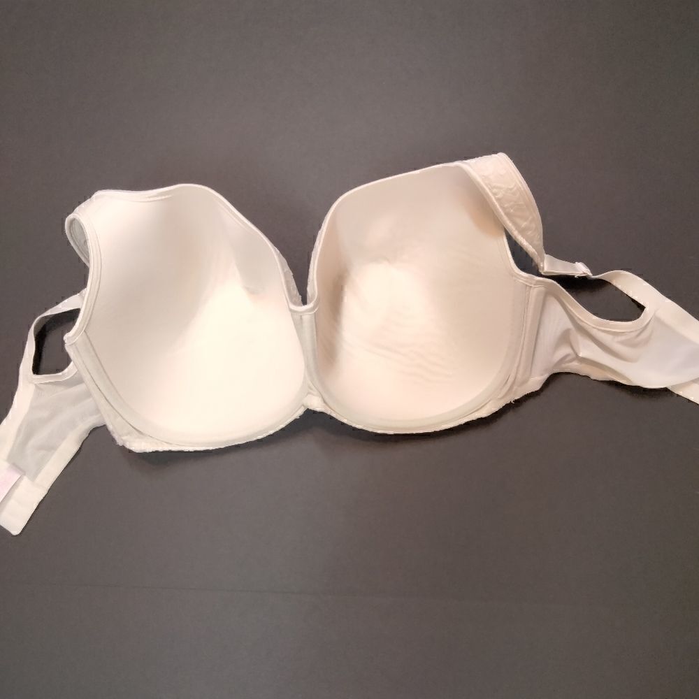Cacique Plus Sized Bra - Picture 3 of 7